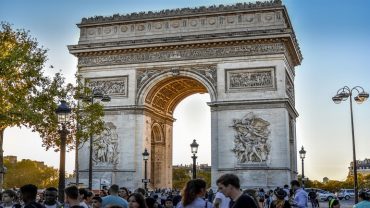 champs élysées piétons sans voitures