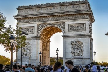 champs élysées piétons sans voitures